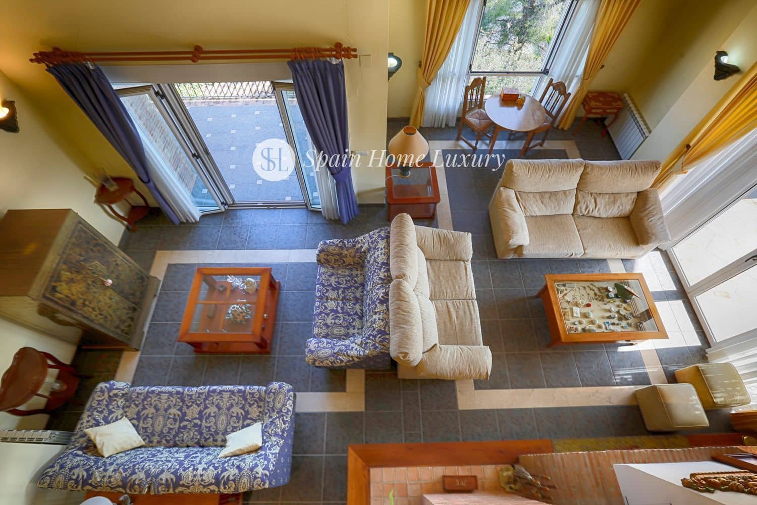 4 sypialnia Willa na sprzedaż w Alzira z basenem garażem - 600 000 € (Ref: 9388515)