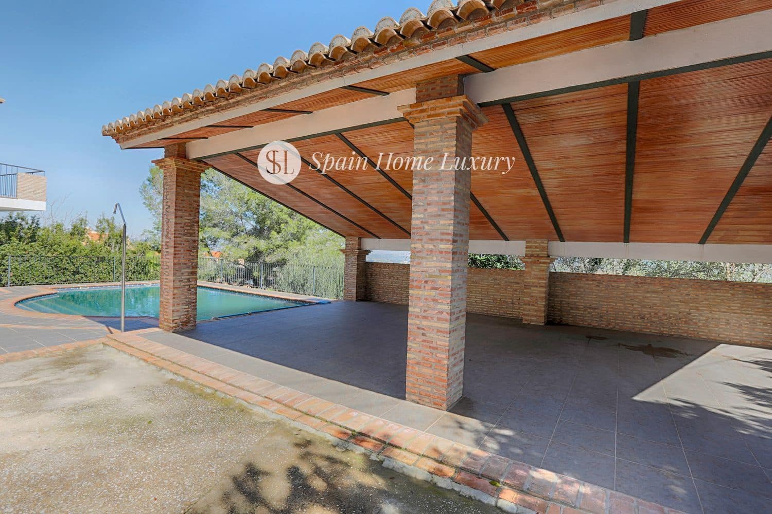 4 sypialnia Willa na sprzedaż w Alzira z basenem garażem - 600 000 € (Ref: 9388515)