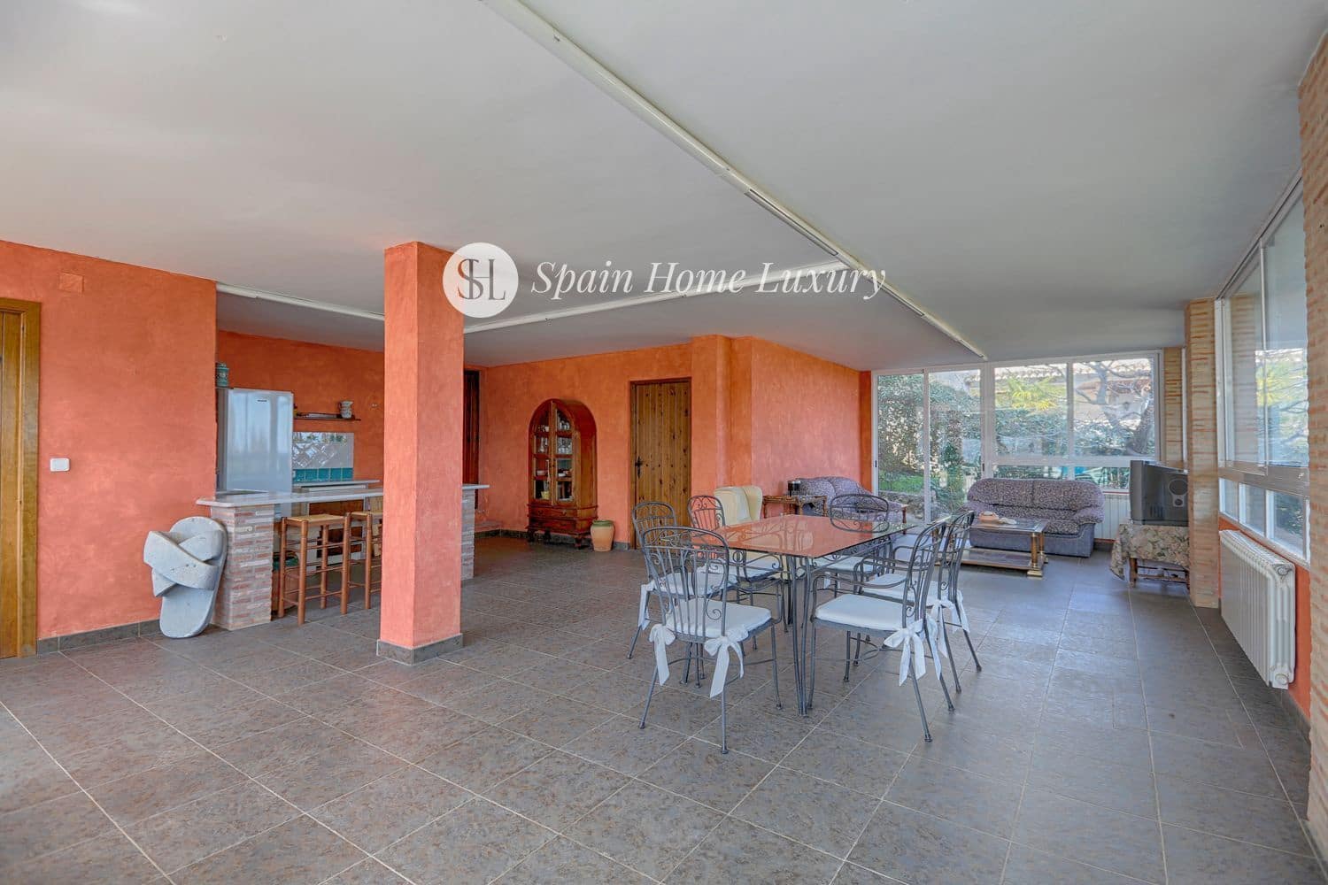 4 sypialnia Willa na sprzedaż w Alzira z basenem garażem - 600 000 € (Ref: 9388515)