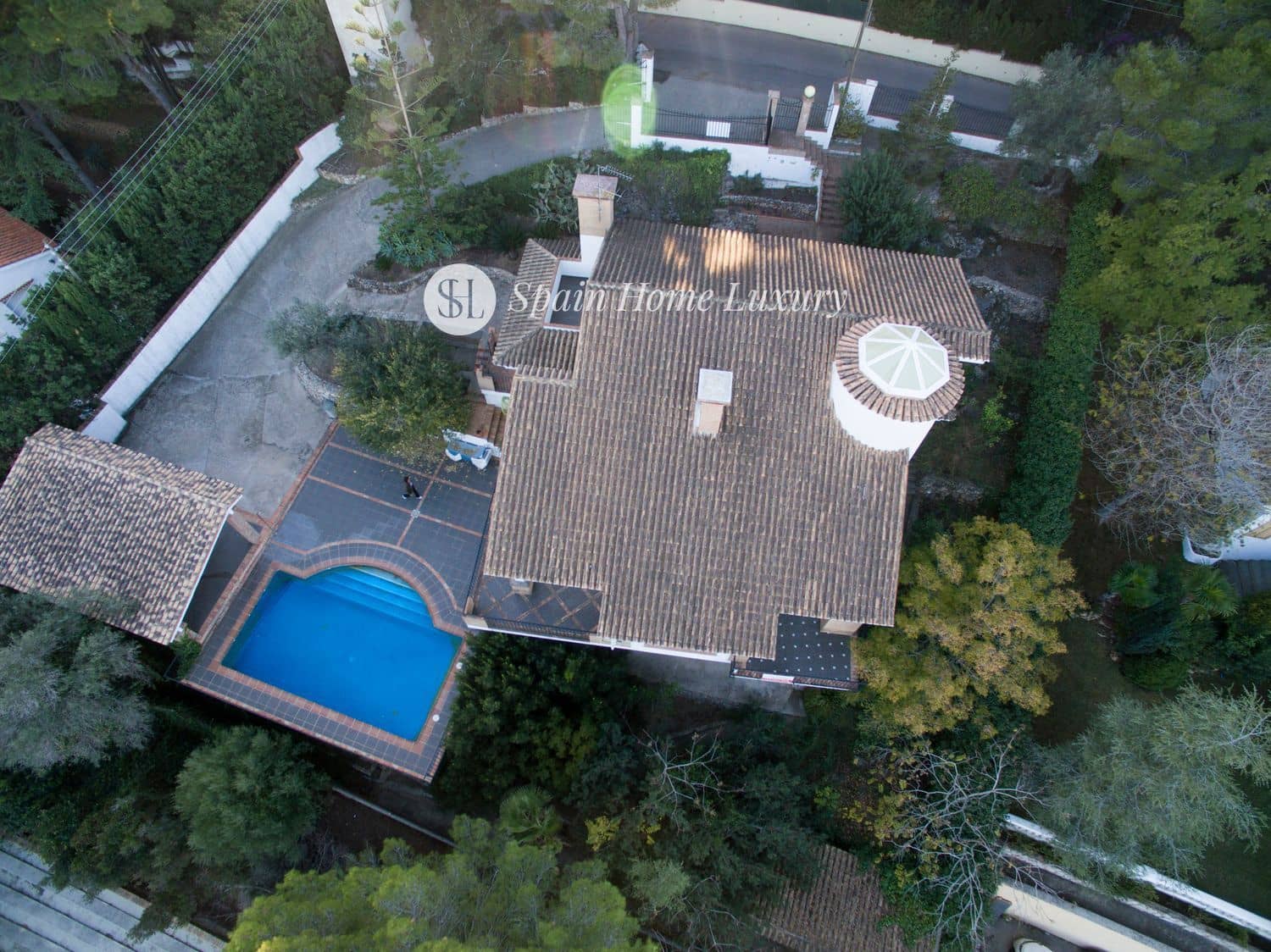 4 sypialnia Willa na sprzedaż w Alzira z basenem garażem - 600 000 € (Ref: 9388515)