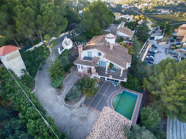 4 sypialnia Willa na sprzedaż w Alzira z basenem garażem - 600 000 € (Ref: 9388515)