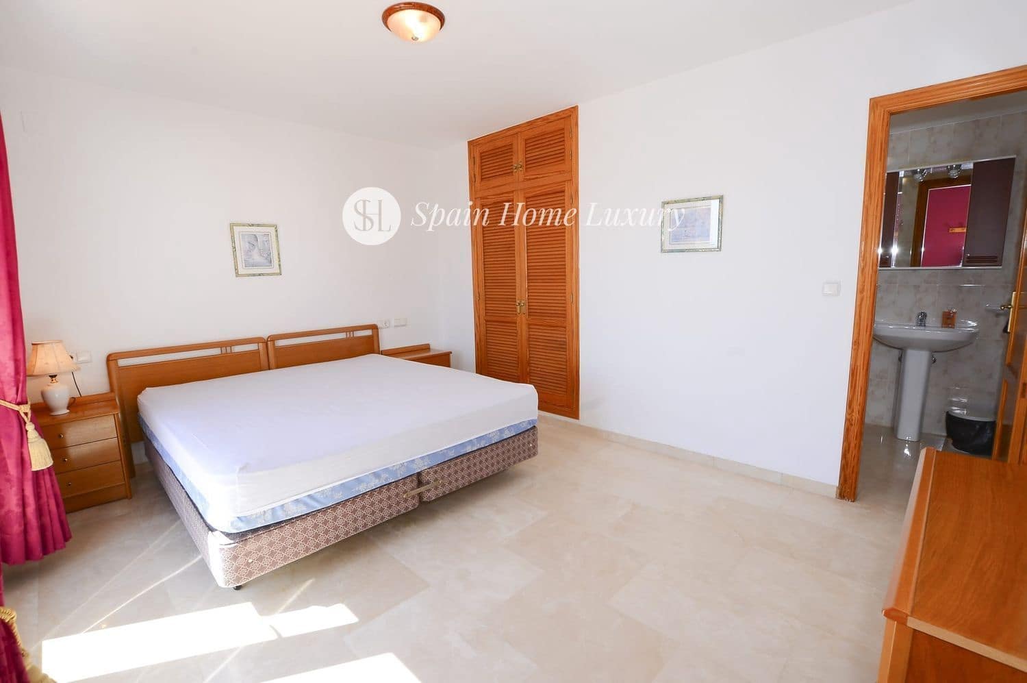 7 makuuhuone Huvila myytävänä paikassa Calpe / Calp mukana uima-altaan 
autotalli - 850 000 € (Ref: 9394048)