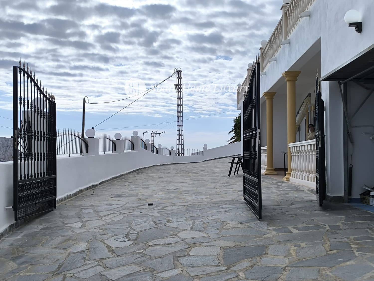 4 sypialnia Willa na sprzedaż w Calpe / Calp z basenem garażem - 716 000 € (Ref: 9404674)