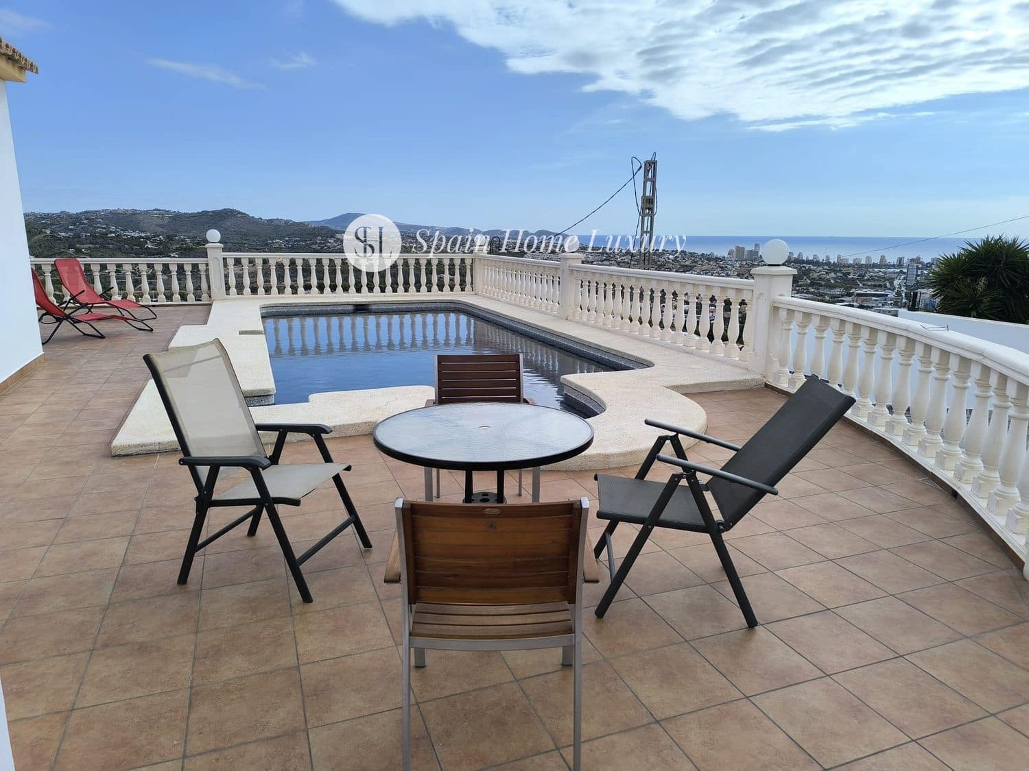 4 sypialnia Willa na sprzedaż w Calpe / Calp z basenem garażem - 716 000 € (Ref: 9404674)