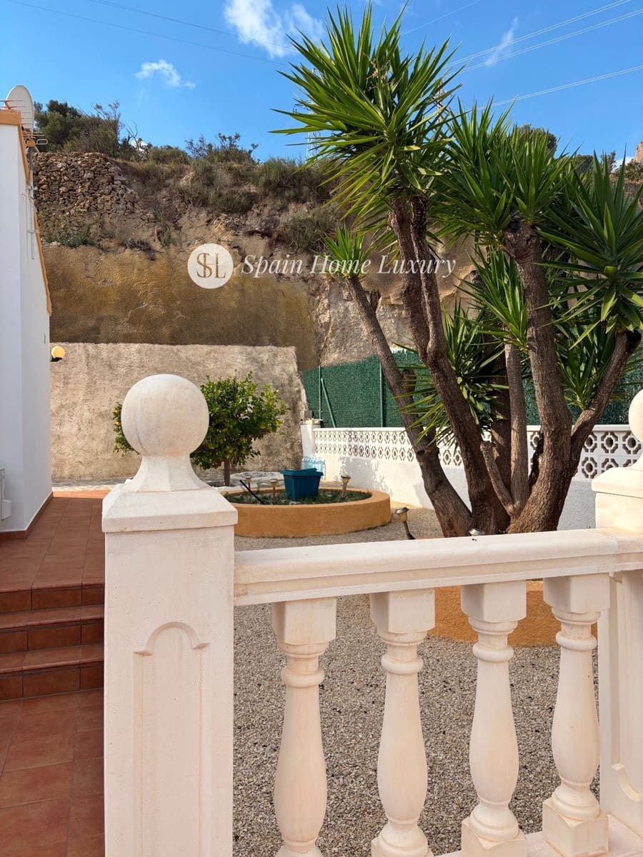 4 bedroom Villa for sale in Calpe / Calp with pool garage - € 716,000 (Ref: 9404674)