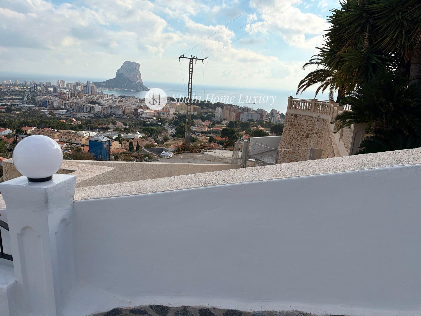 4 bedroom Villa for sale in Calpe / Calp with pool garage - € 716,000 (Ref: 9404674)