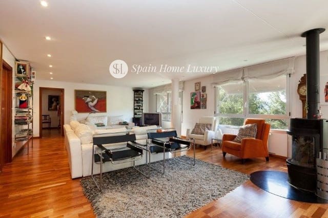 5 bedroom Villa for sale in Gandia with pool garage - € 596,000 (Ref: 9408185)