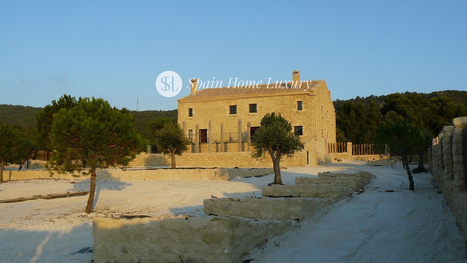 8 bedroom Villa for sale in Biar with pool - € 1,000,000 (Ref: 9408225)