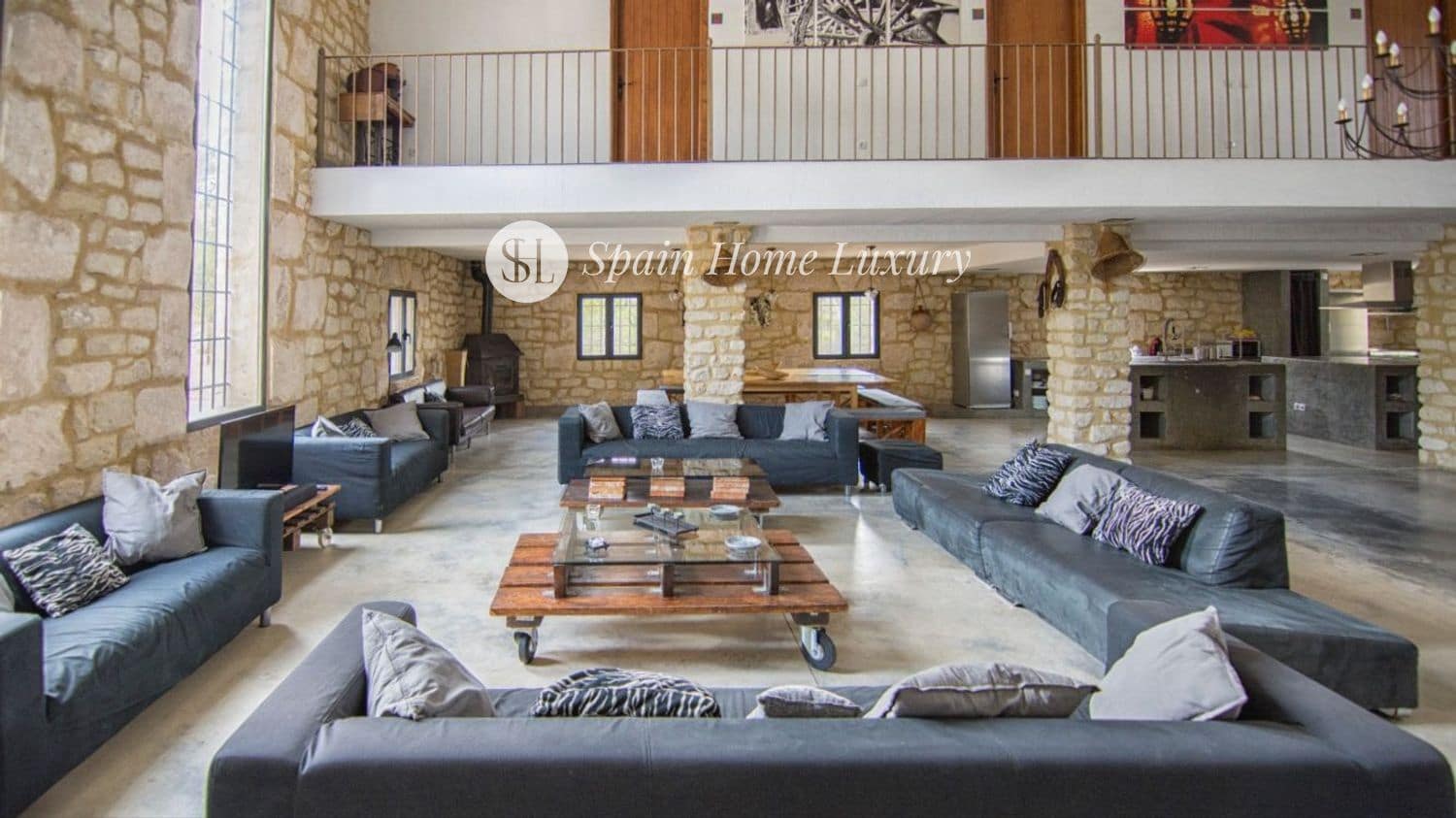 8 bedroom Villa for sale in Biar with pool - € 1,000,000 (Ref: 9408225)