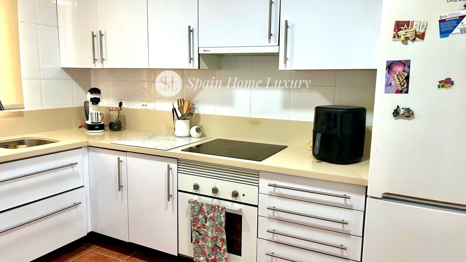 4 makuuhuone Omakotitalo myytävänä paikassa Chiva mukana uima-altaan 
autotalli - 279 900 € (Ref: 9409074)