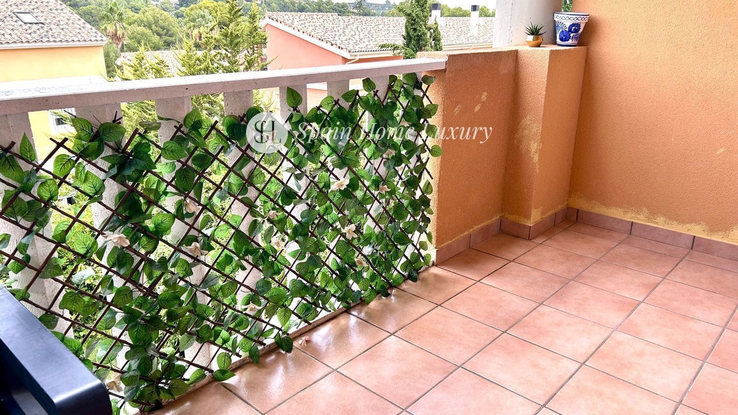 4 makuuhuone Omakotitalo myytävänä paikassa Chiva mukana uima-altaan 
autotalli - 279 900 € (Ref: 9409074)