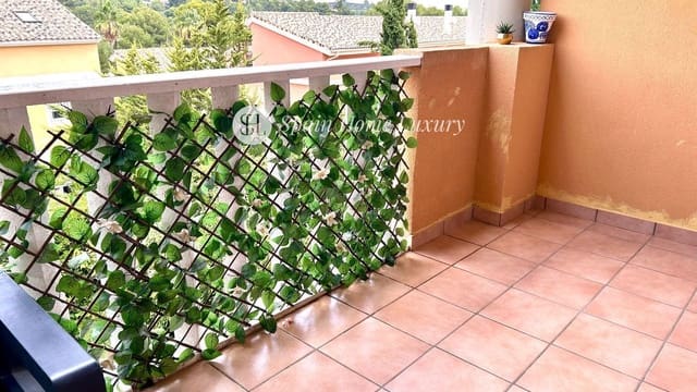 4 makuuhuone Omakotitalo myytävänä paikassa Chiva mukana uima-altaan 
autotalli - 279 900 € (Ref: 9409074)