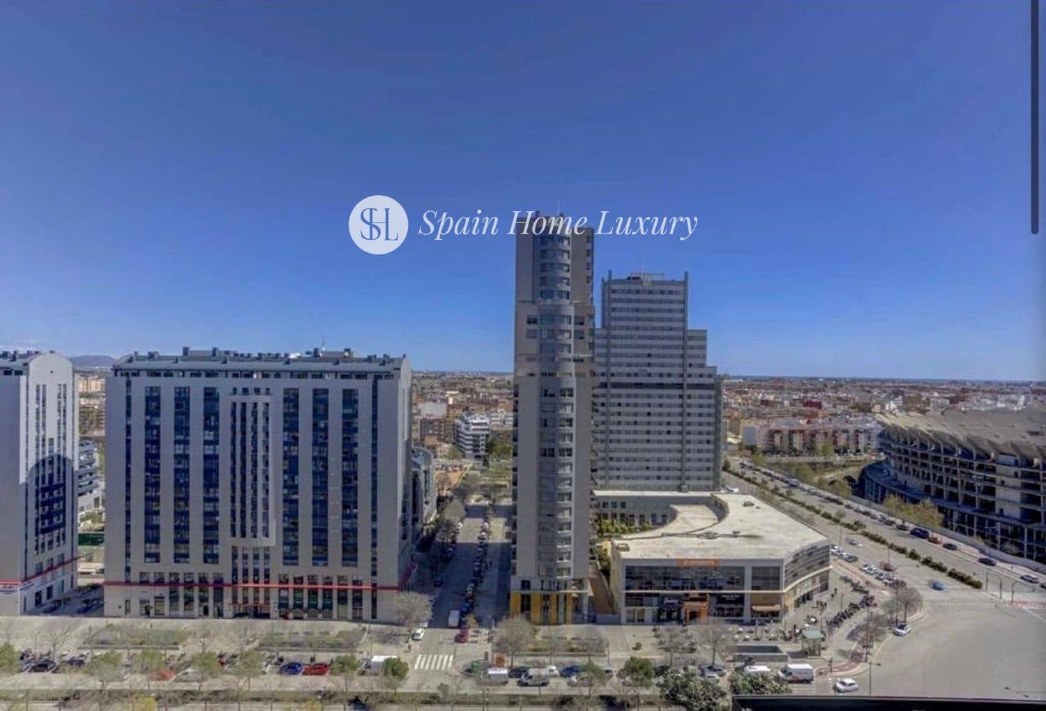 3 bedroom Penthouse for sale in Valencia city with pool garage - € 890,000 (Ref: 9409103)