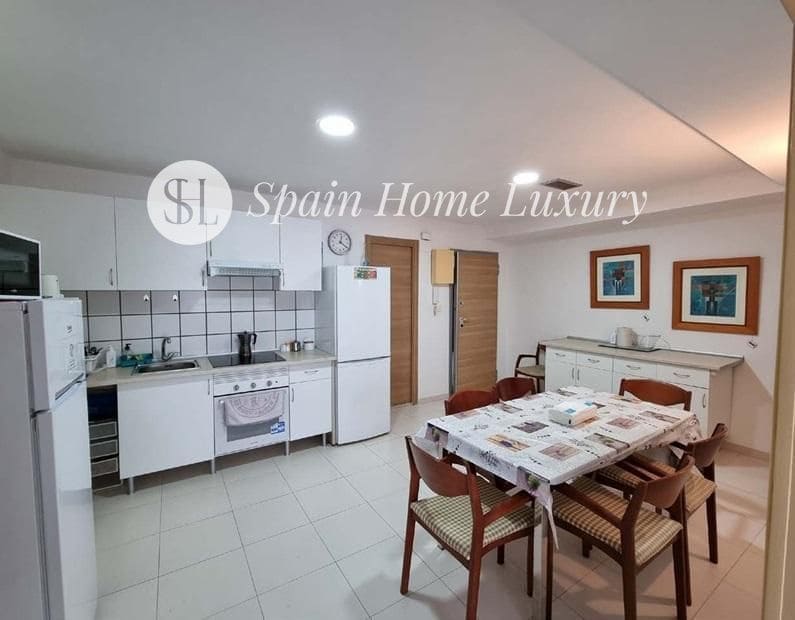 Restaurant/Bar til salg i Valencia by - € 3.900.000 (Ref: 9410843)