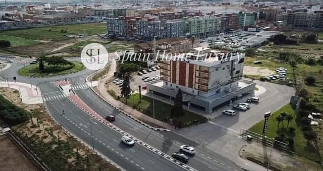 Restaurant/Bar til salg i La torre, Valencia by - € 3.900.000 (Ref: 9410843)