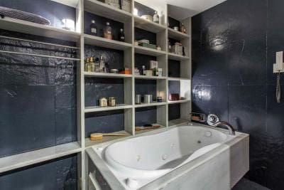 5 bedroom Villa for sale in Chiva - € 1,390,000 (Ref: 9410844)