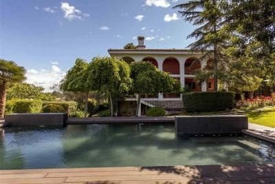 5 bedroom Villa for sale in Chiva - € 1,390,000 (Ref: 9410844)