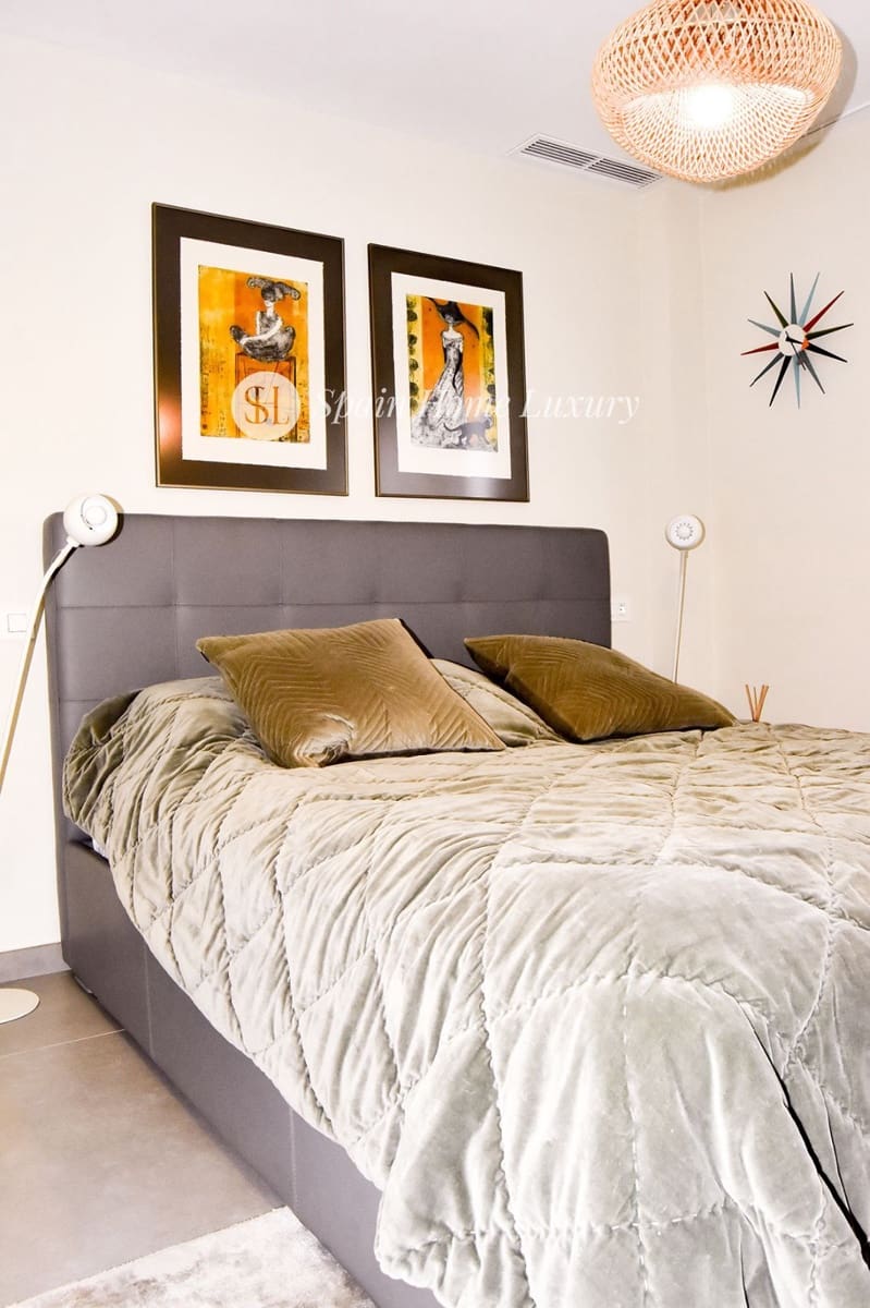 2 bedroom Flat for sale in Javea / Xabia with pool - € 679,000 (Ref: 9410846)