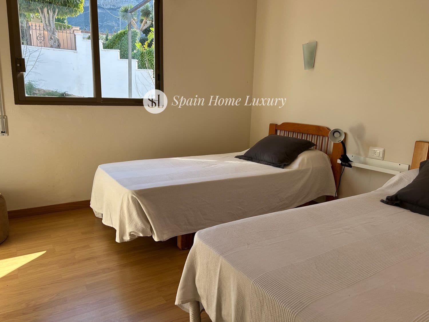 5 soveværelse Villa til salg i Denia med swimmingpool - € 580.000 (Ref: 9410847)