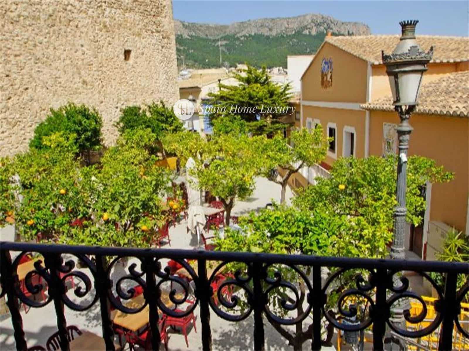 7 slaapkamer Huis te koop in Calpe / Calp - € 495.000 (Ref: 9418983)