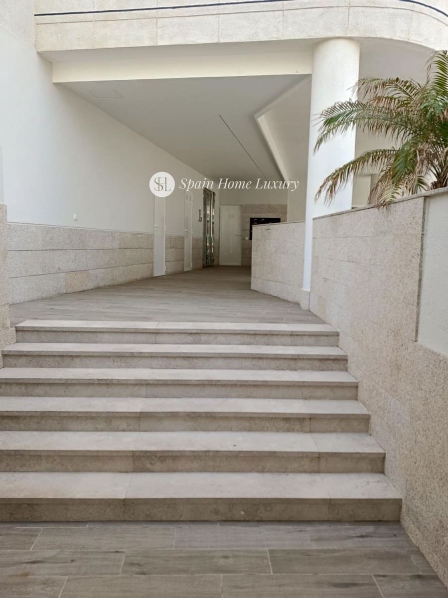 3 bedroom Flat for sale in Calpe / Calp with pool garage - € 520,000 (Ref: 9418984)