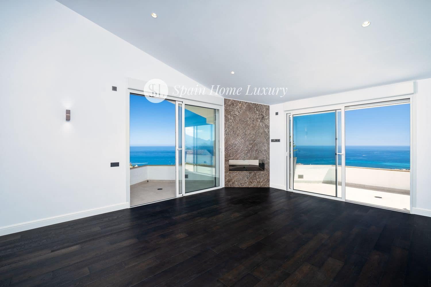 7 bedroom Villa for sale in Altea with pool garage - € 4,750,000 (Ref: 9432444)