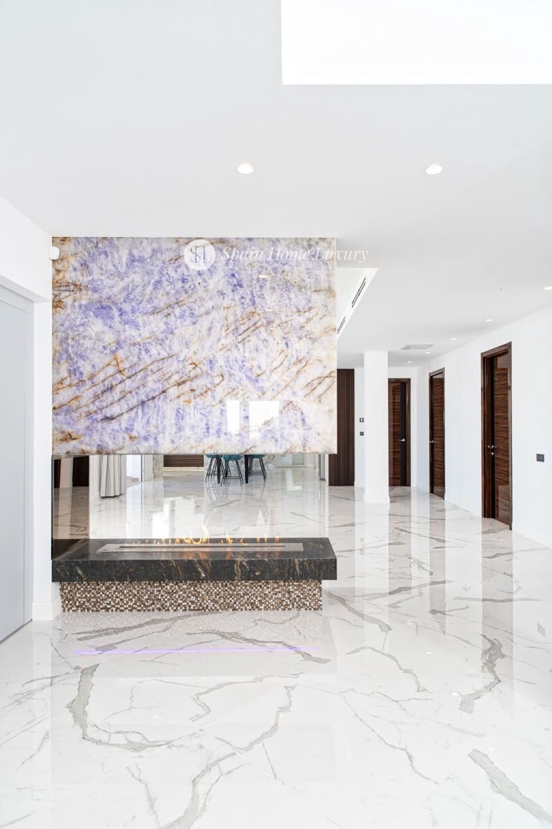 7 bedroom Villa for sale in Altea with pool garage - € 4,750,000 (Ref: 9432444)