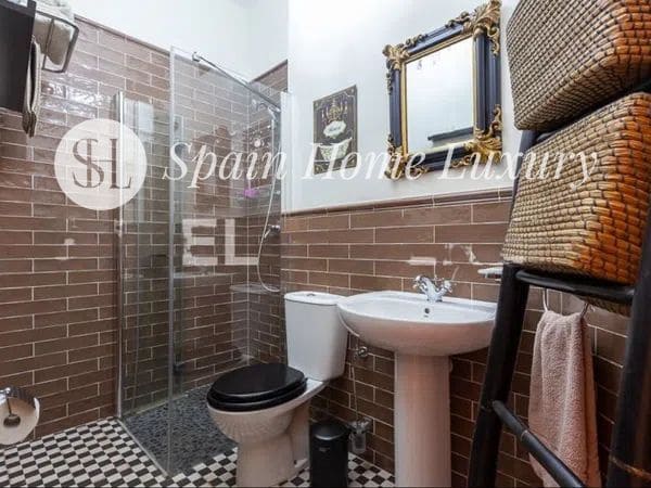 4 bedroom Villa for sale in Alzira with pool - € 490,000 (Ref: 9432731)