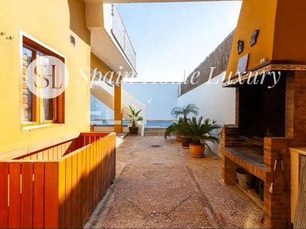 4 bedroom Villa for sale in Alzira with pool - € 490,000 (Ref: 9432731)