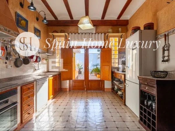 4 bedroom Villa for sale in Alzira with pool - € 490,000 (Ref: 9432731)