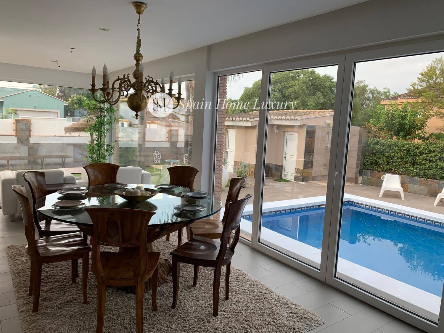 8 sypialnia Willa na sprzedaż w Betera z basenem garażem - 995 000 € (Ref: 9432732)