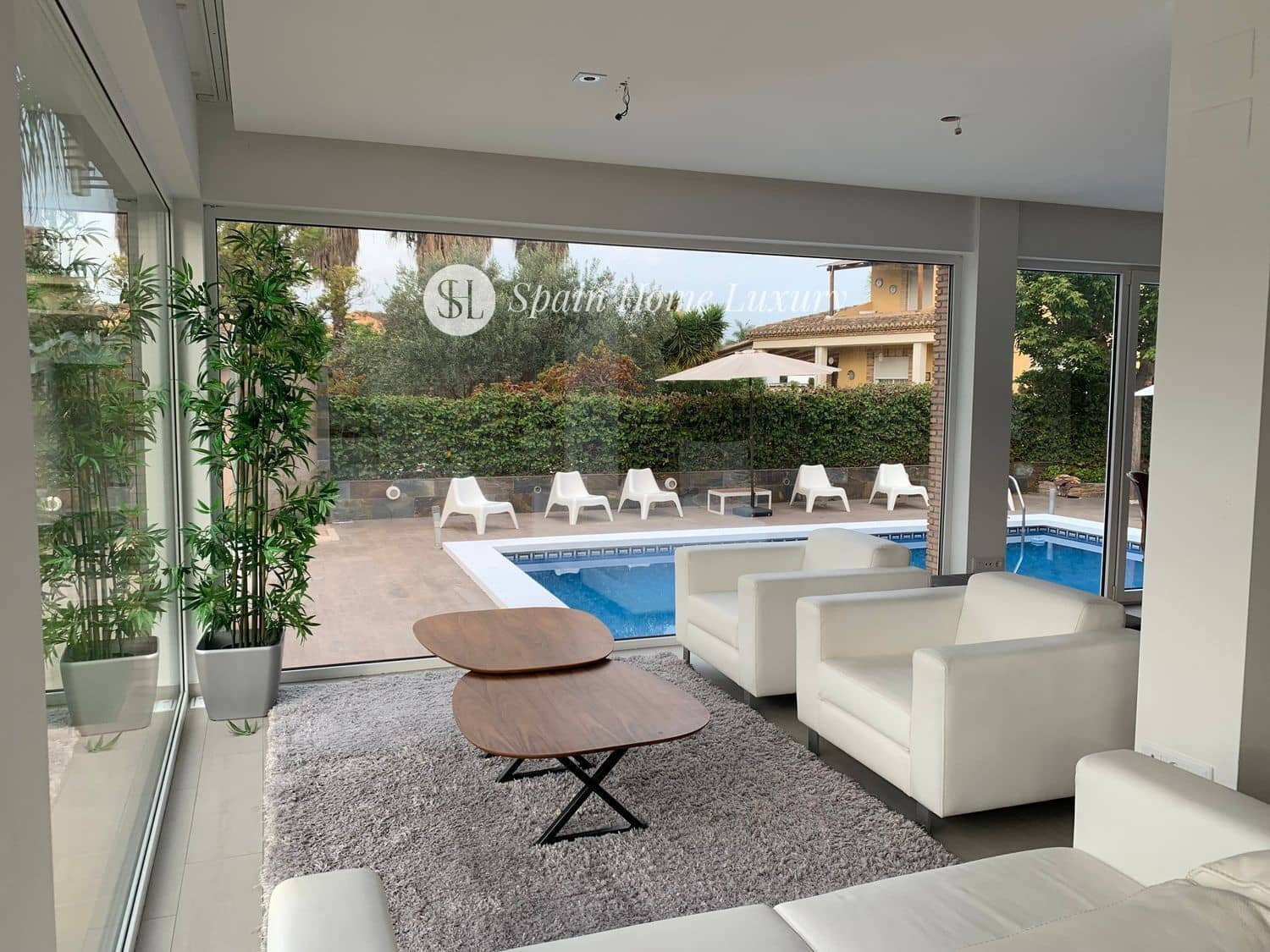 8 sypialnia Willa na sprzedaż w Betera z basenem garażem - 995 000 € (Ref: 9432732)