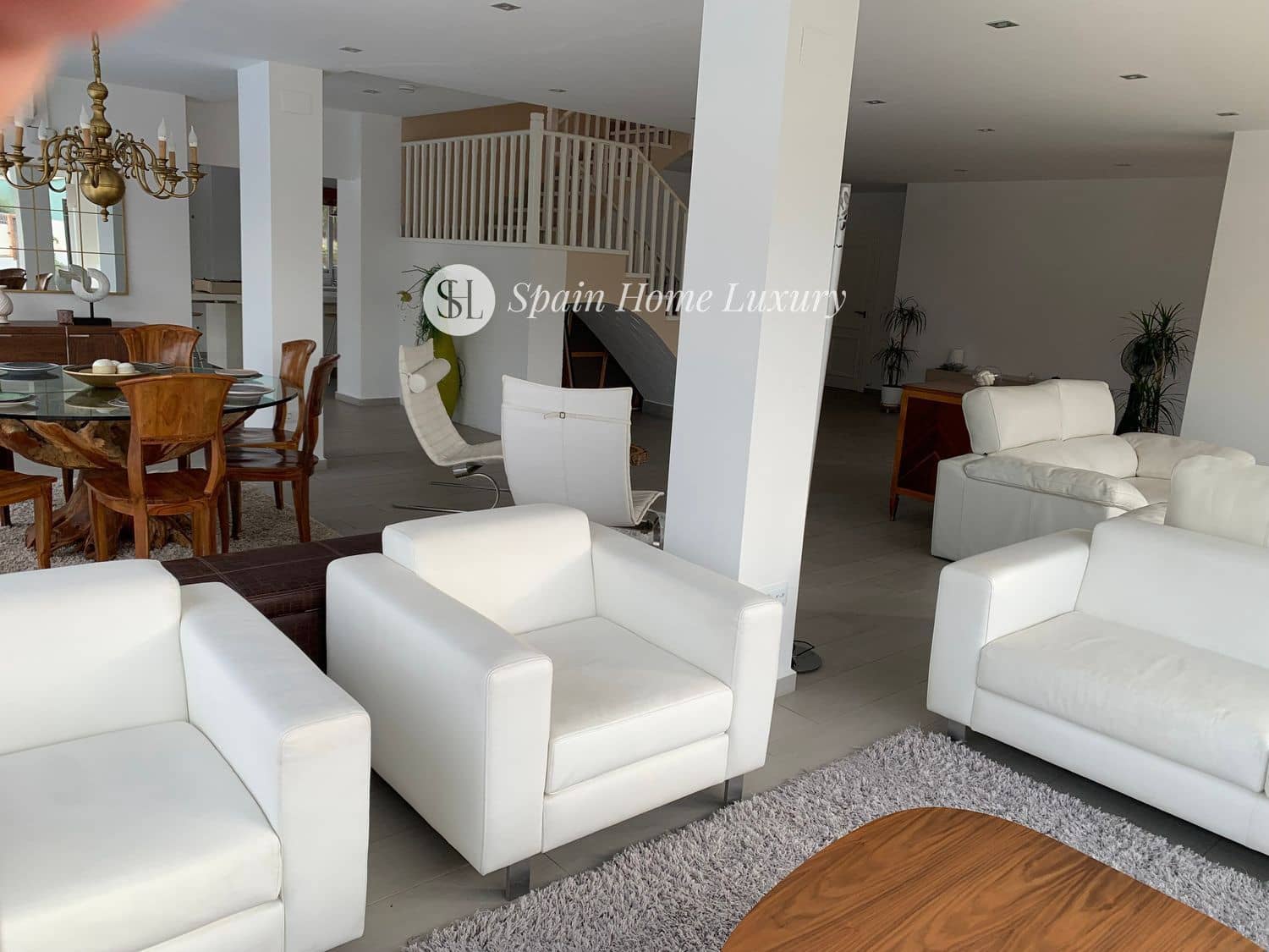 8 sypialnia Willa na sprzedaż w Betera z basenem garażem - 995 000 € (Ref: 9432732)