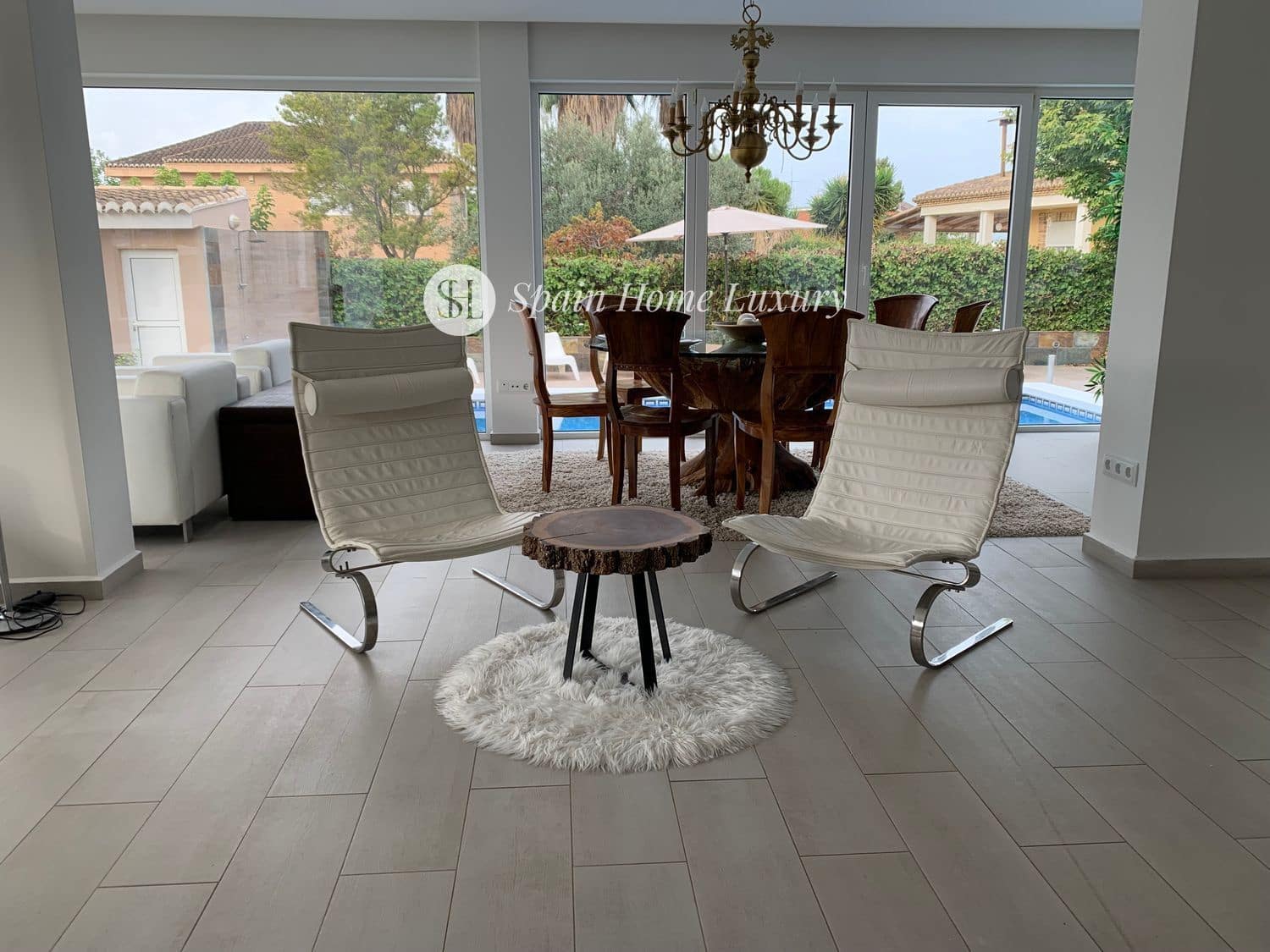 8 sypialnia Willa na sprzedaż w Betera z basenem garażem - 995 000 € (Ref: 9432732)