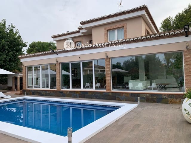 8 sovrum Villa till salu i Bétera med pool garage - 995 000 € (Ref: 9432732)