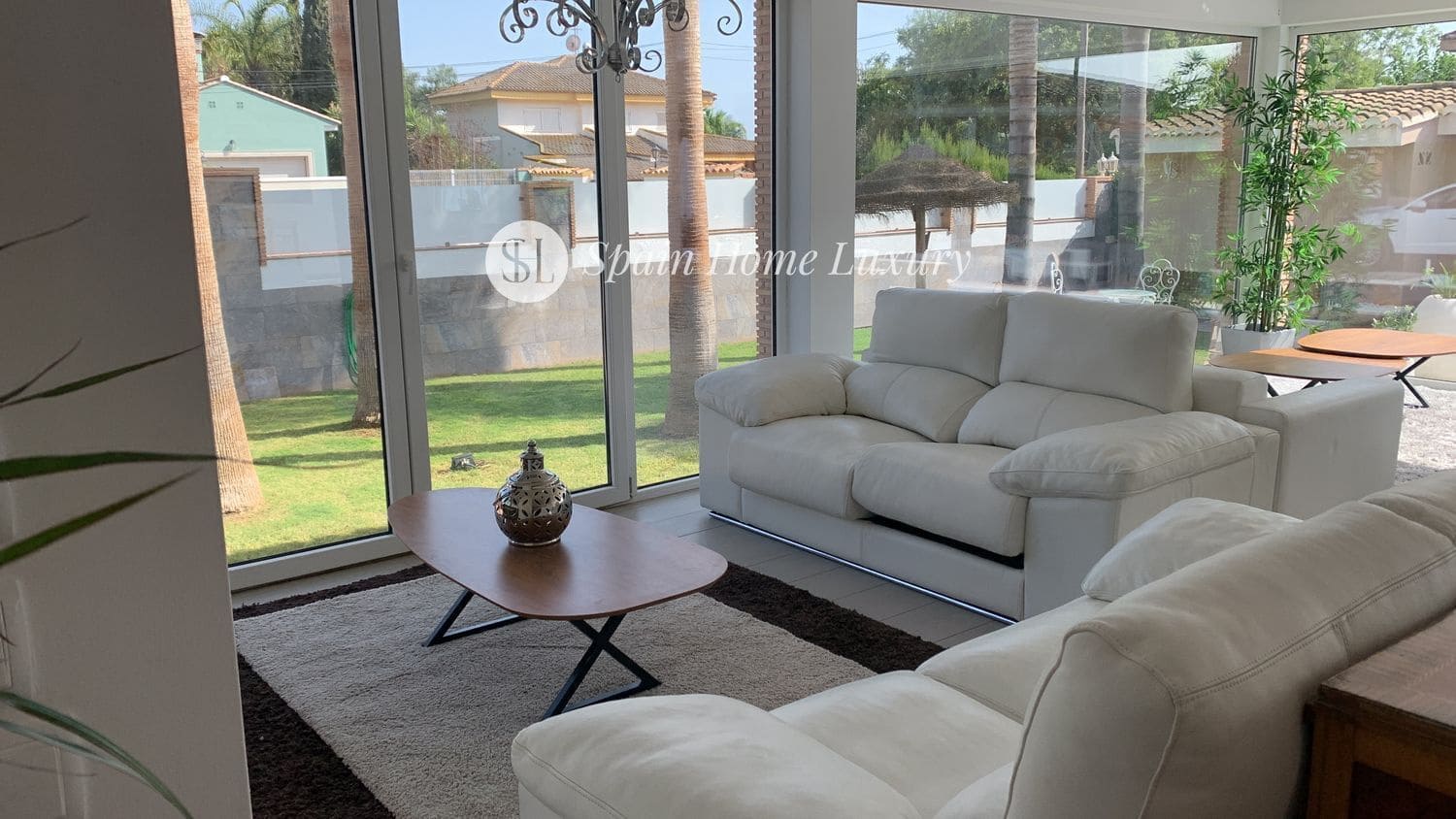 8 sypialnia Willa na sprzedaż w Betera z basenem garażem - 995 000 € (Ref: 9432732)