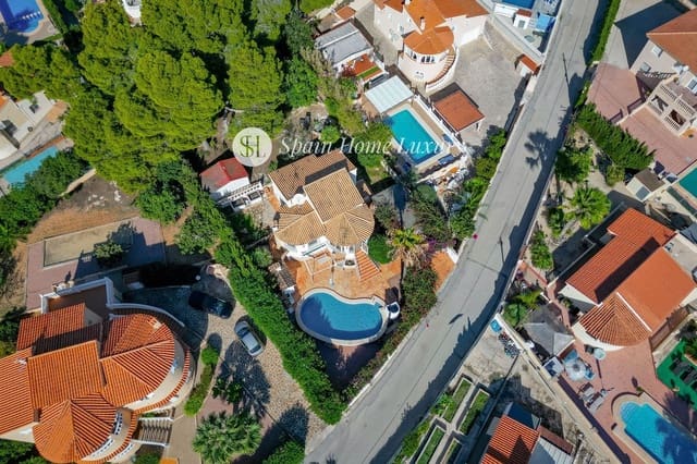 2 soveværelse Villa til salg i Calpe / Calp med swimmingpool garage - € 448.000 (Ref: 9446912)