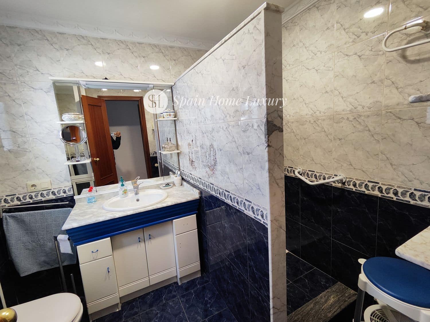 6 soverom Villa til salgs i Paterna med svømmebasseng garasje - € 777 000 (Ref: 9451513)