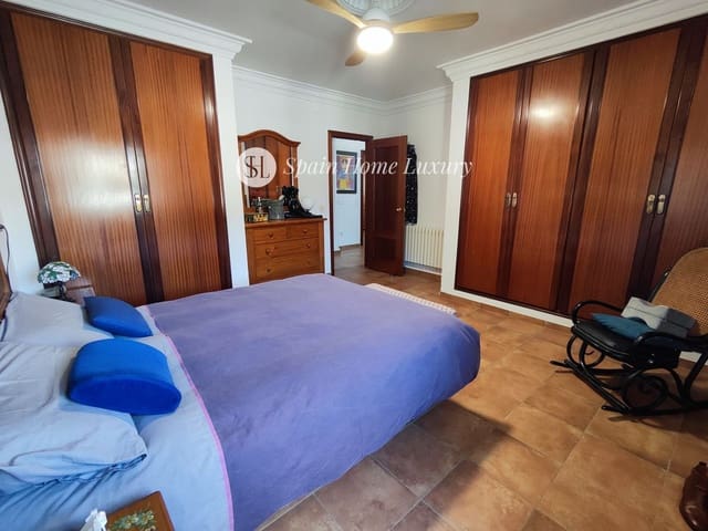 6 soverom Villa til salgs i Paterna med svømmebasseng garasje - € 777 000 (Ref: 9451513)