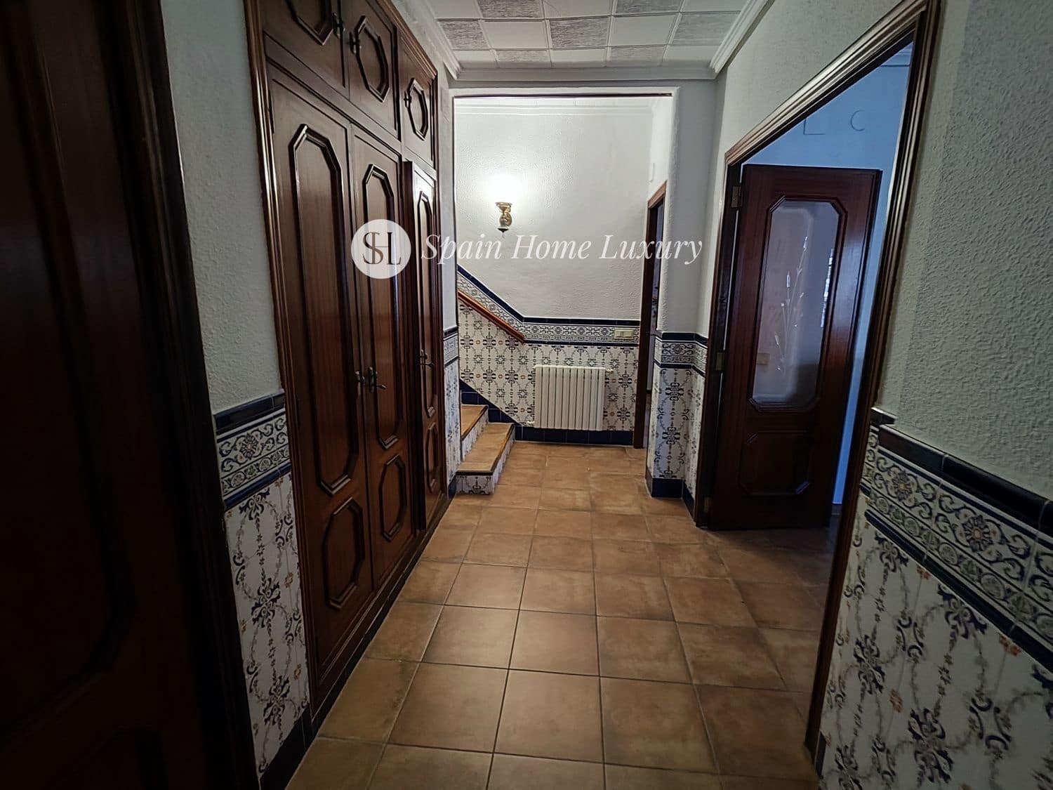 6 soverom Villa til salgs i Paterna med svømmebasseng garasje - € 777 000 (Ref: 9451513)