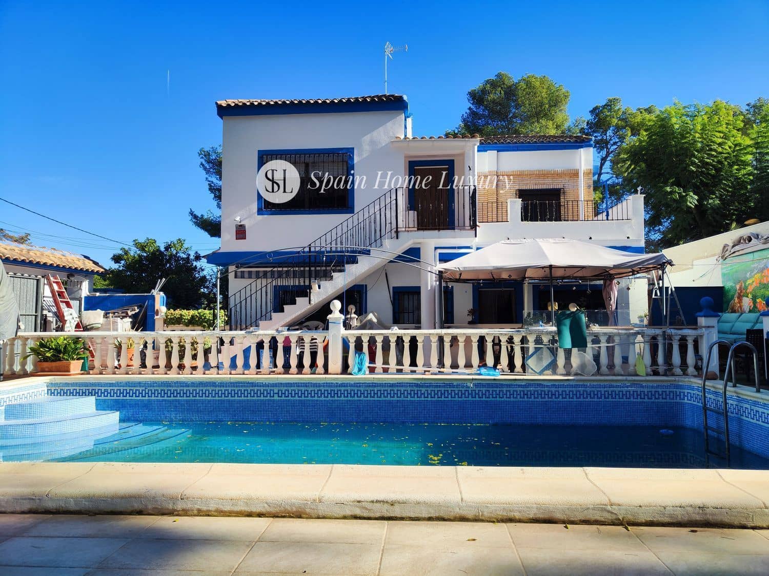 6 soverom Villa til salgs i Paterna med svømmebasseng garasje - € 777 000 (Ref: 9451513)