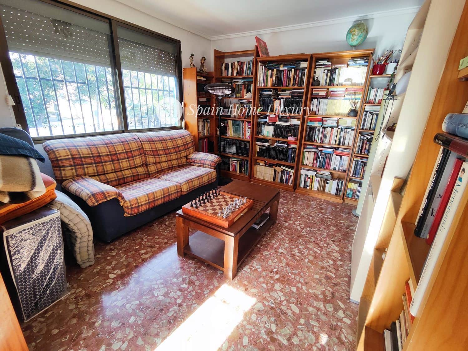 6 soverom Villa til salgs i Paterna med svømmebasseng garasje - € 777 000 (Ref: 9451513)