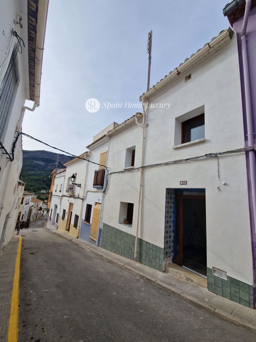 3 makuuhuone Huvila myytävänä paikassa Parcent - 148 000 € (Ref: 9453426)