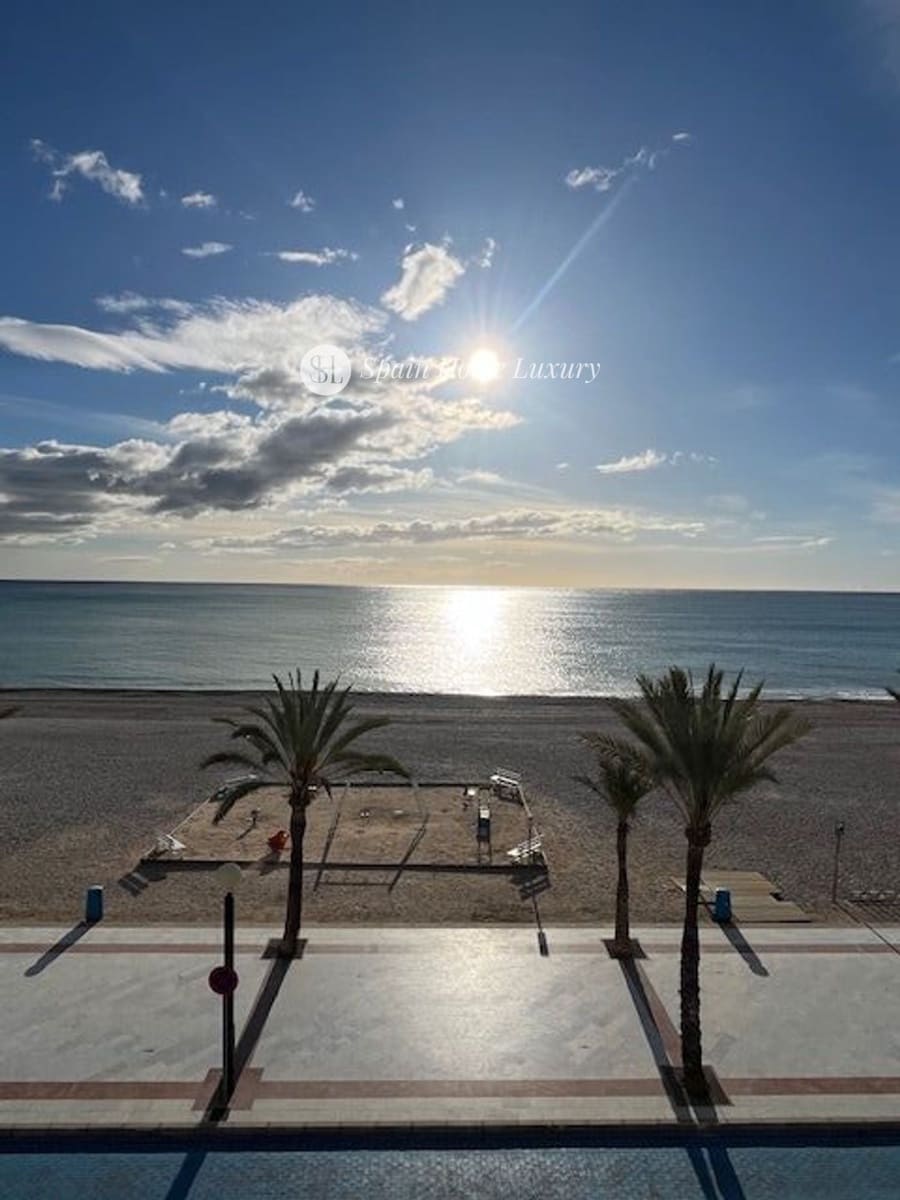 2 quarto Apartamento para venda em Alfaz del Pi / L'Alfas del Pi com garagem - 608 000 € (Ref: 9453541)