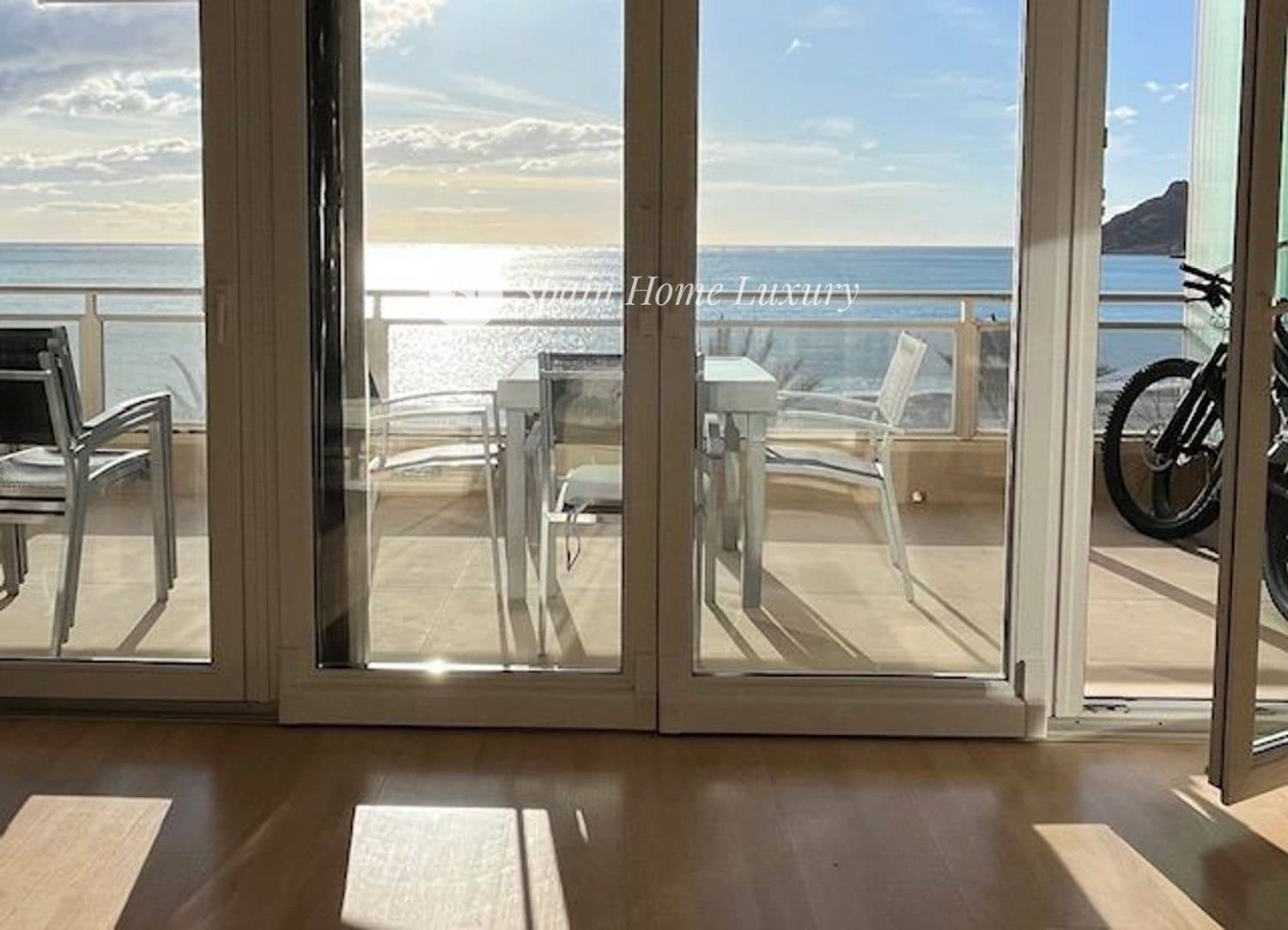 2 quarto Apartamento para venda em Alfaz del Pi / L'Alfas del Pi com garagem - 608 000 € (Ref: 9453541)