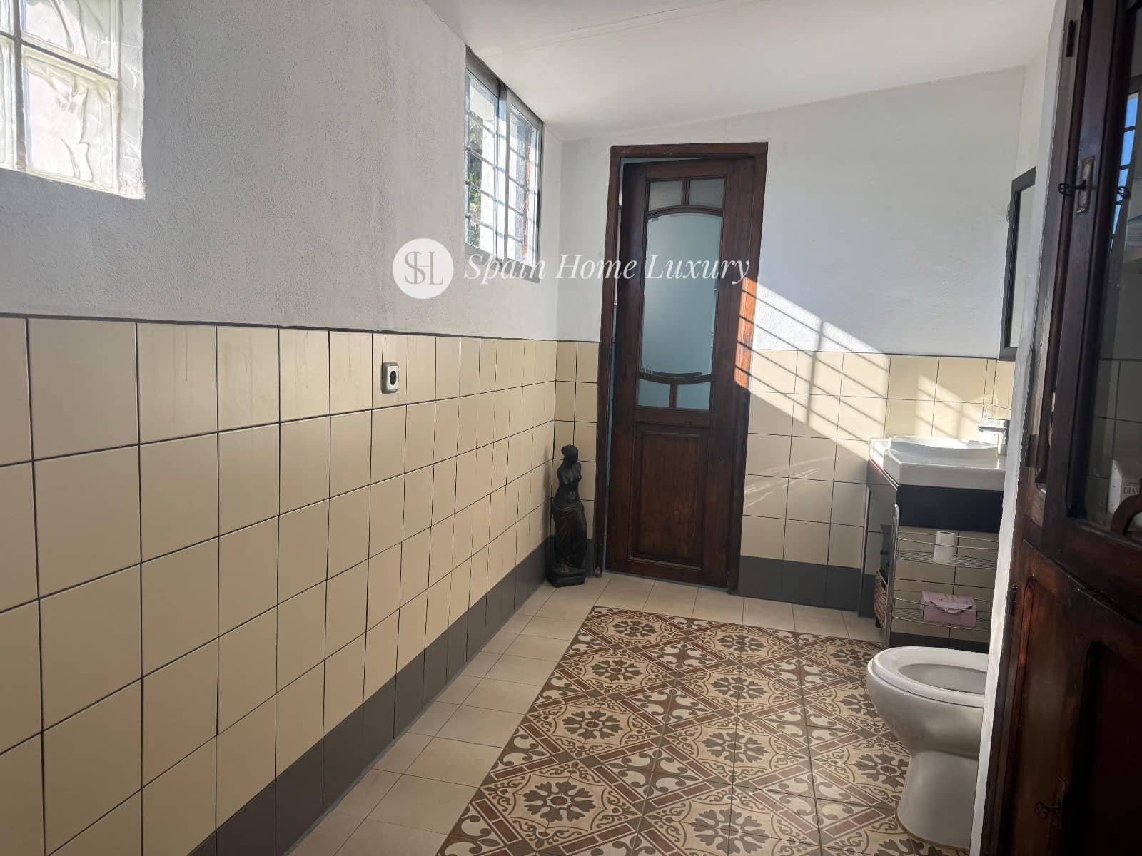 12 makuuhuone Huvila myytävänä paikassa Vilamarxant / Villamarchante mukana 
autotalli - 520 000 € (Ref: 9454745)