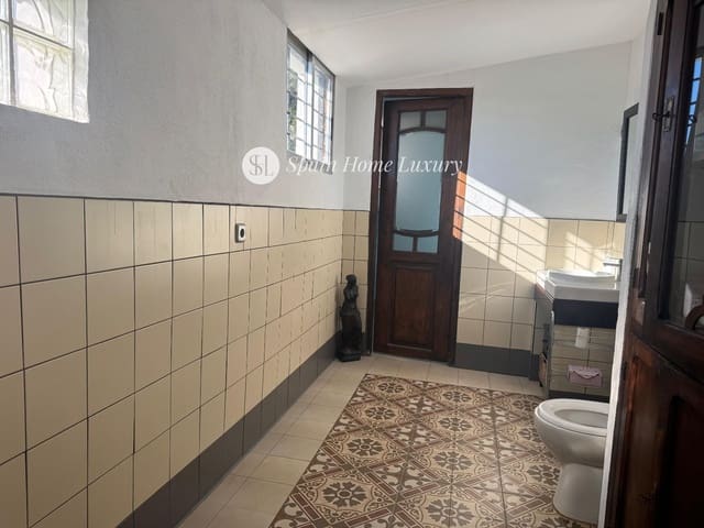 12 soveværelse Villa til salg i Vilamarxant / Villamarchante med garage - € 520.000 (Ref: 9454745)