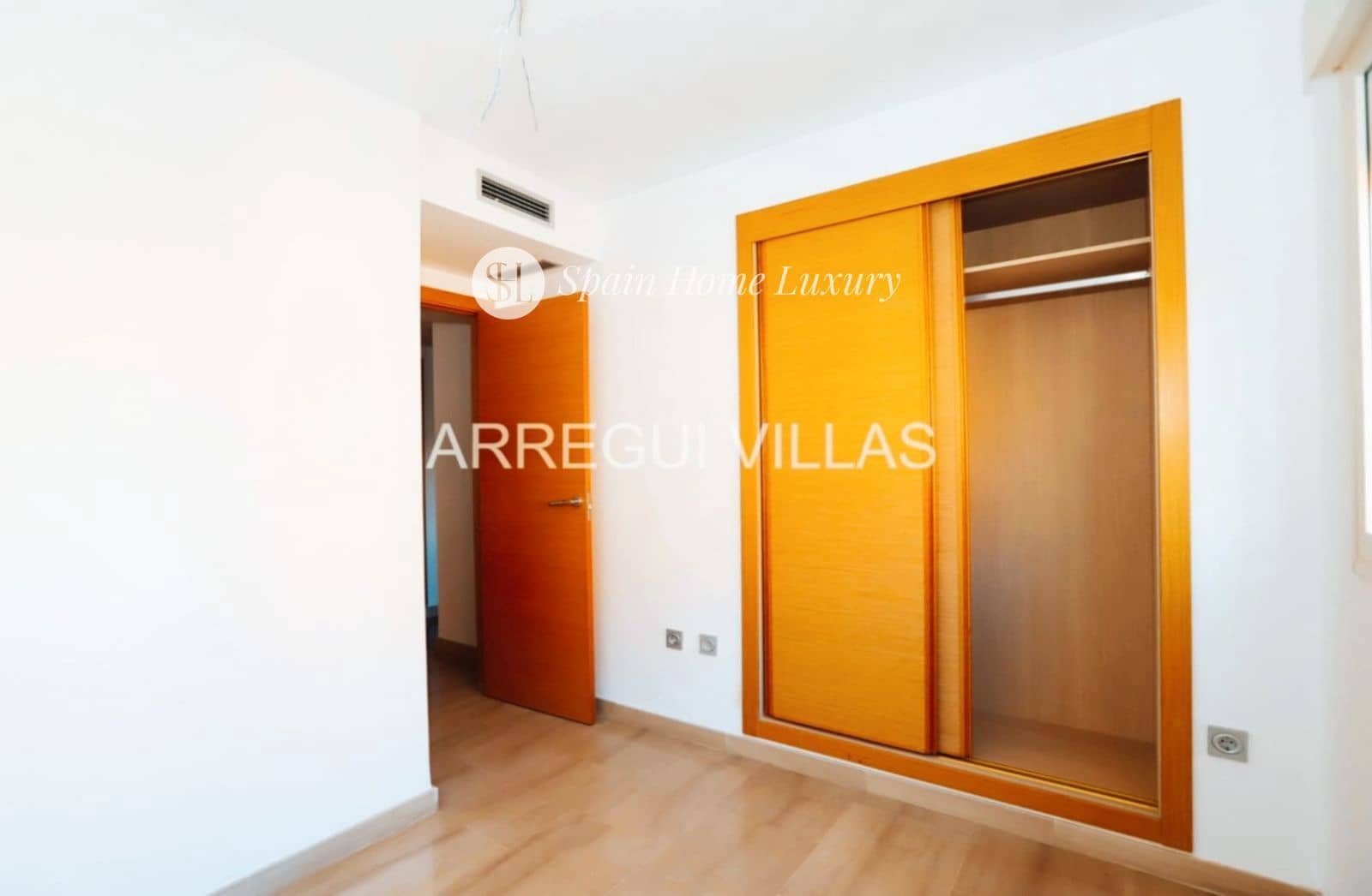 2 Zimmer Penthouse zu vermieten in Denia mit Pool Garage - 1.150 € (Ref: 9468215)