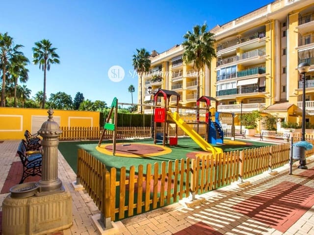 Ático de 2 habitaciones en Dénia en alquiler con piscina garaje - 1.150 € (Ref: 9468215)