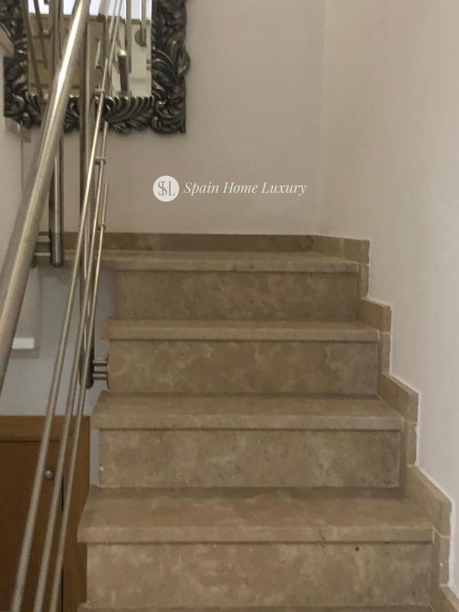 2 slaapkamer Flat te koop in Denia met garage - € 385.000 (Ref: 9478999)